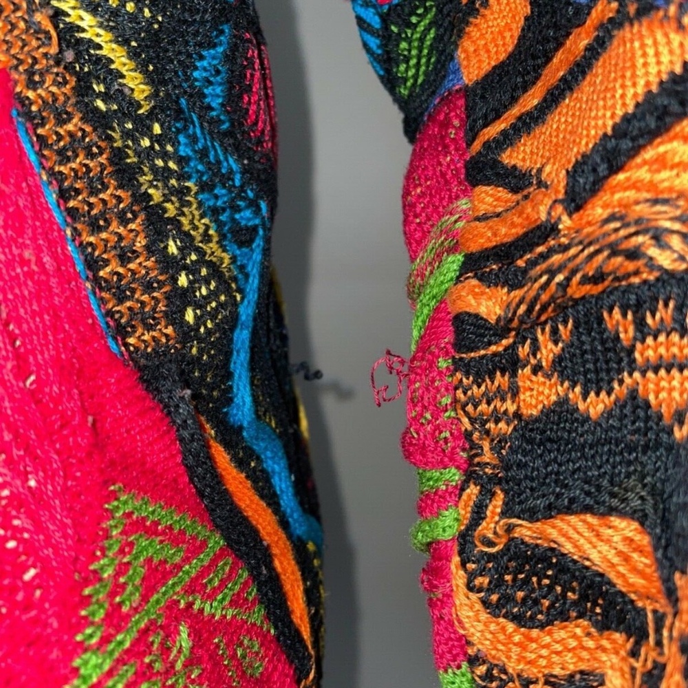 Authentic COOGI Casino V Neck Sweater - Picture 4 of 7